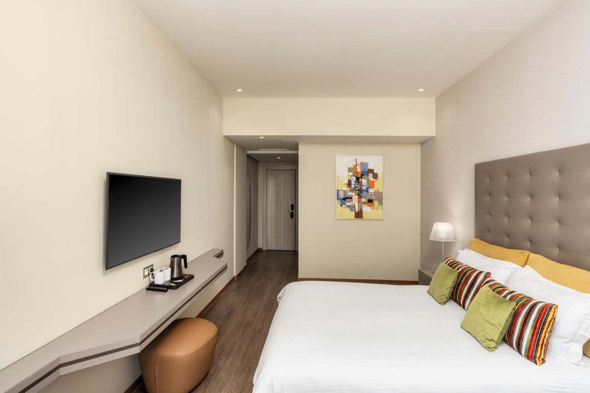 Hotel Marina Bay Center 4*