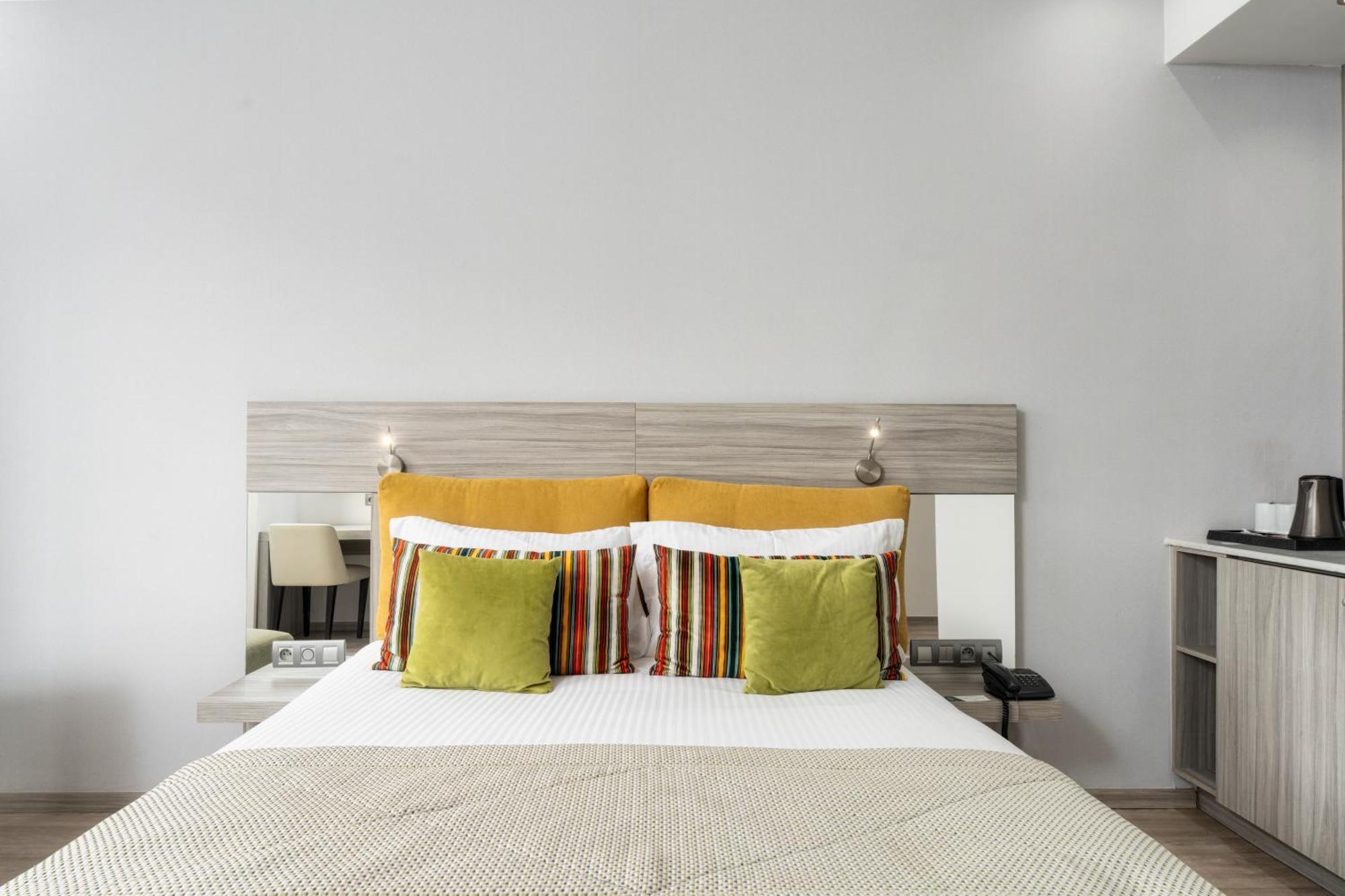 Marina Bay Center Hotel 4*